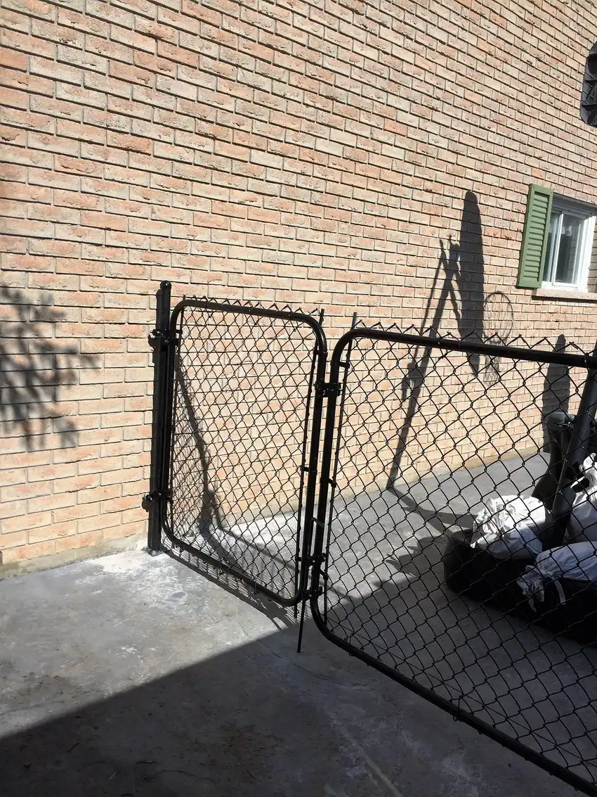 Hanley Fencing & Decking Inc. project photo 7