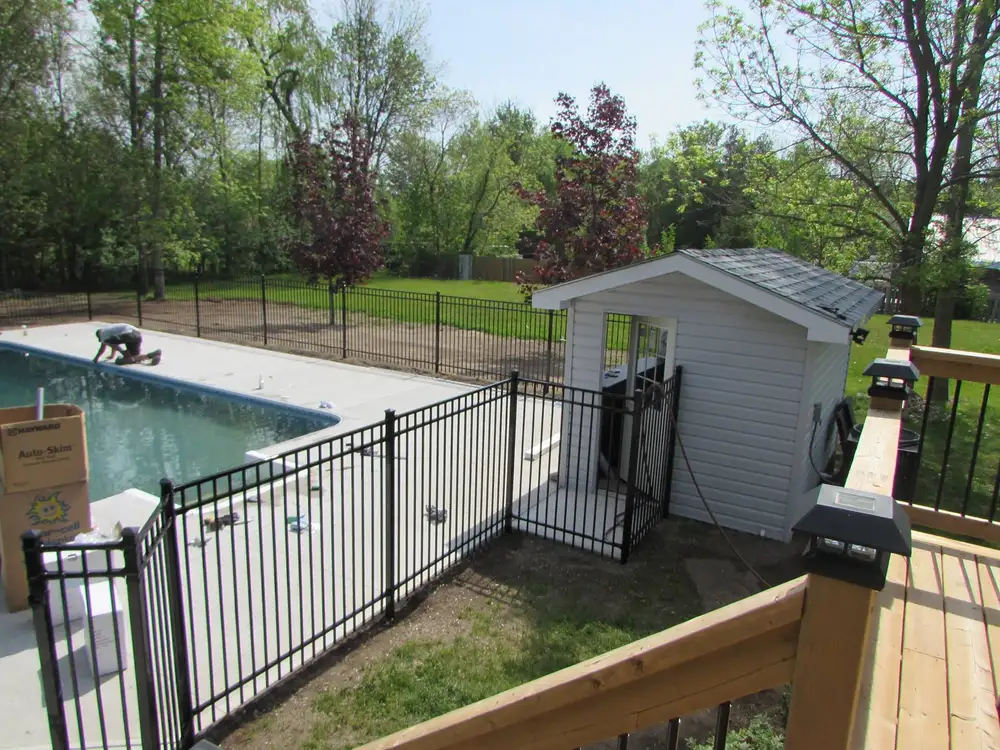 Hanley Fencing & Decking Inc. project photo 9