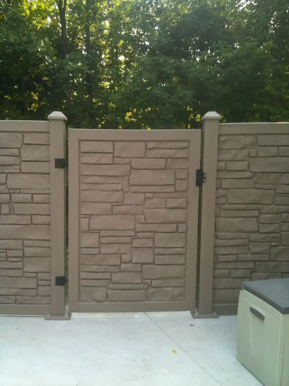 Hanley Fencing & Decking Inc. project photo 14